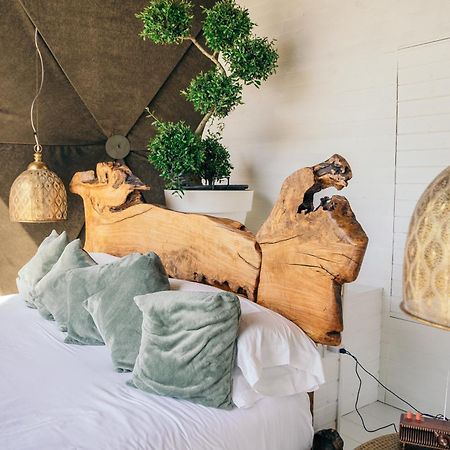 Domo Suites Masia Cal Geperut Badalona Extérieur photo