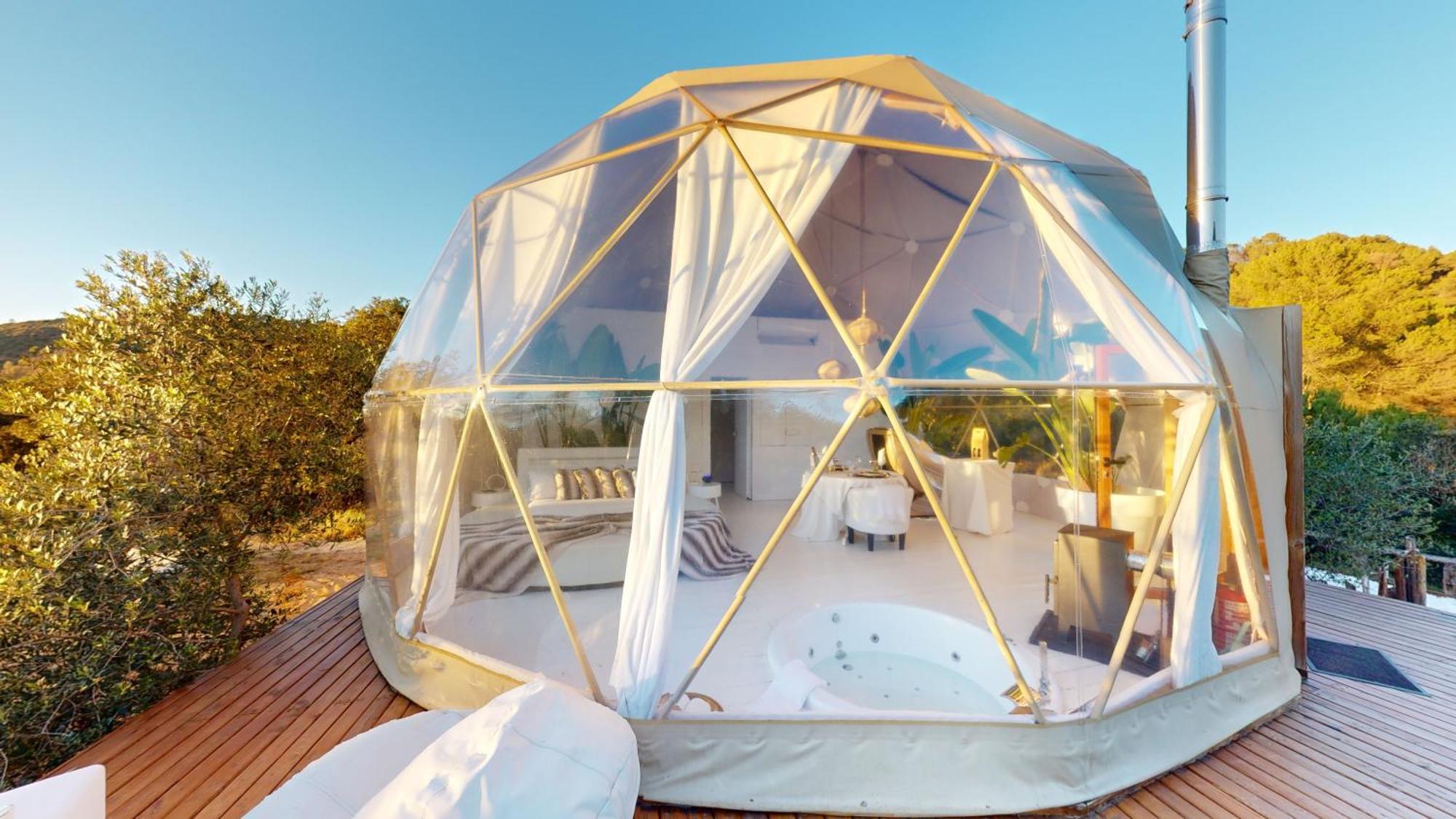 Domo Suites Masia Cal Geperut Badalona Extérieur photo