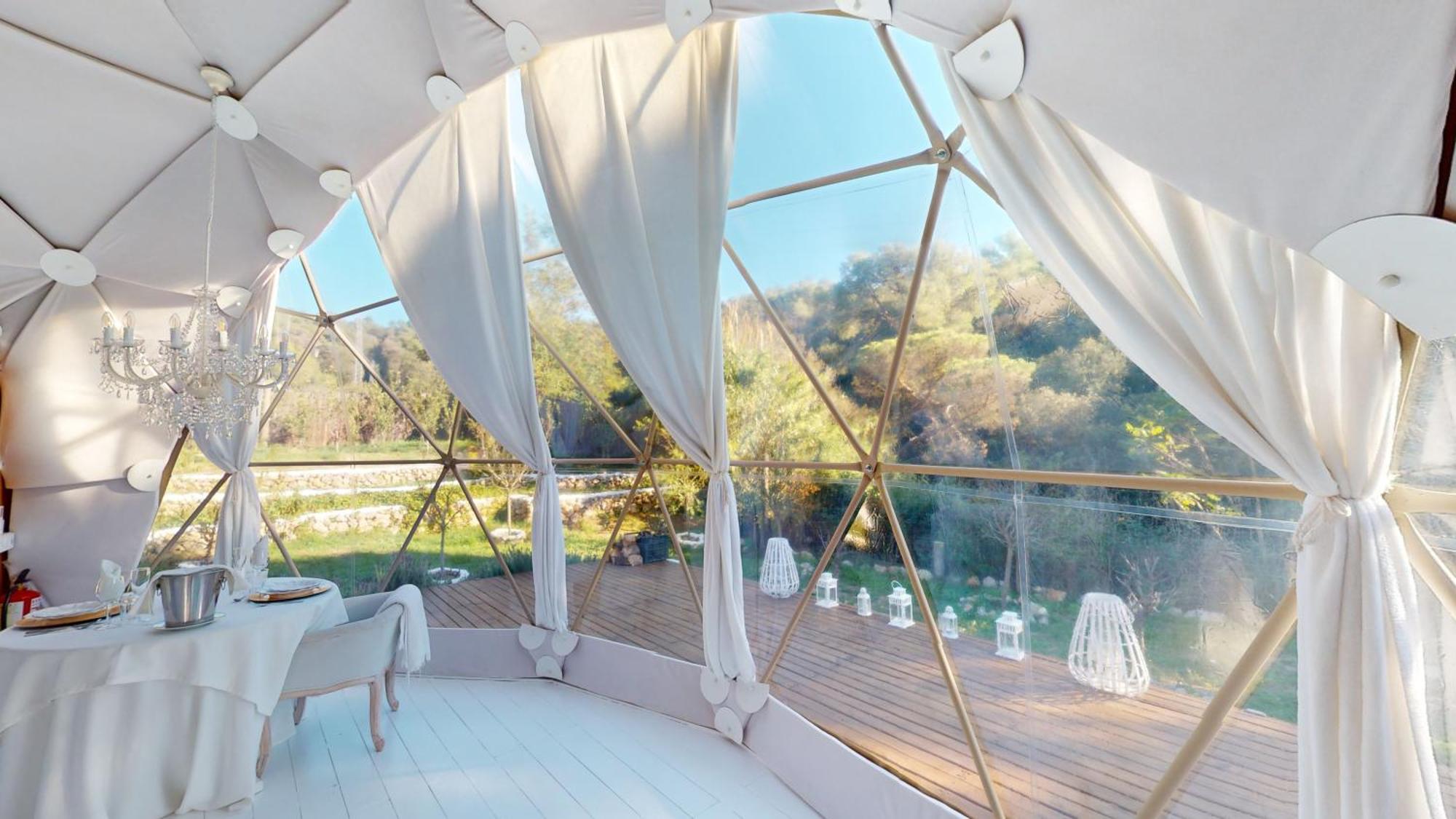Domo Suites Masia Cal Geperut Badalona Extérieur photo