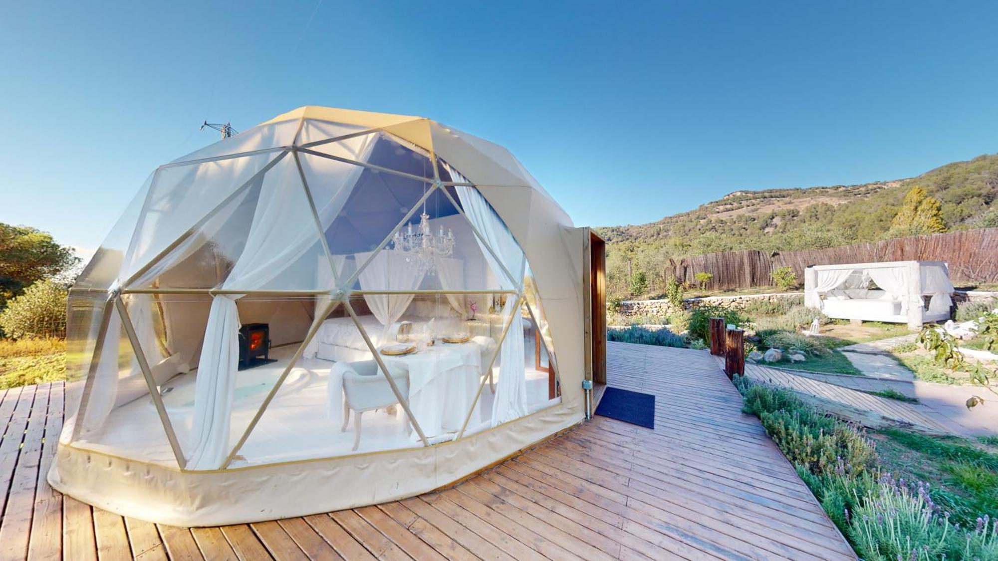 Domo Suites Masia Cal Geperut Badalona Extérieur photo