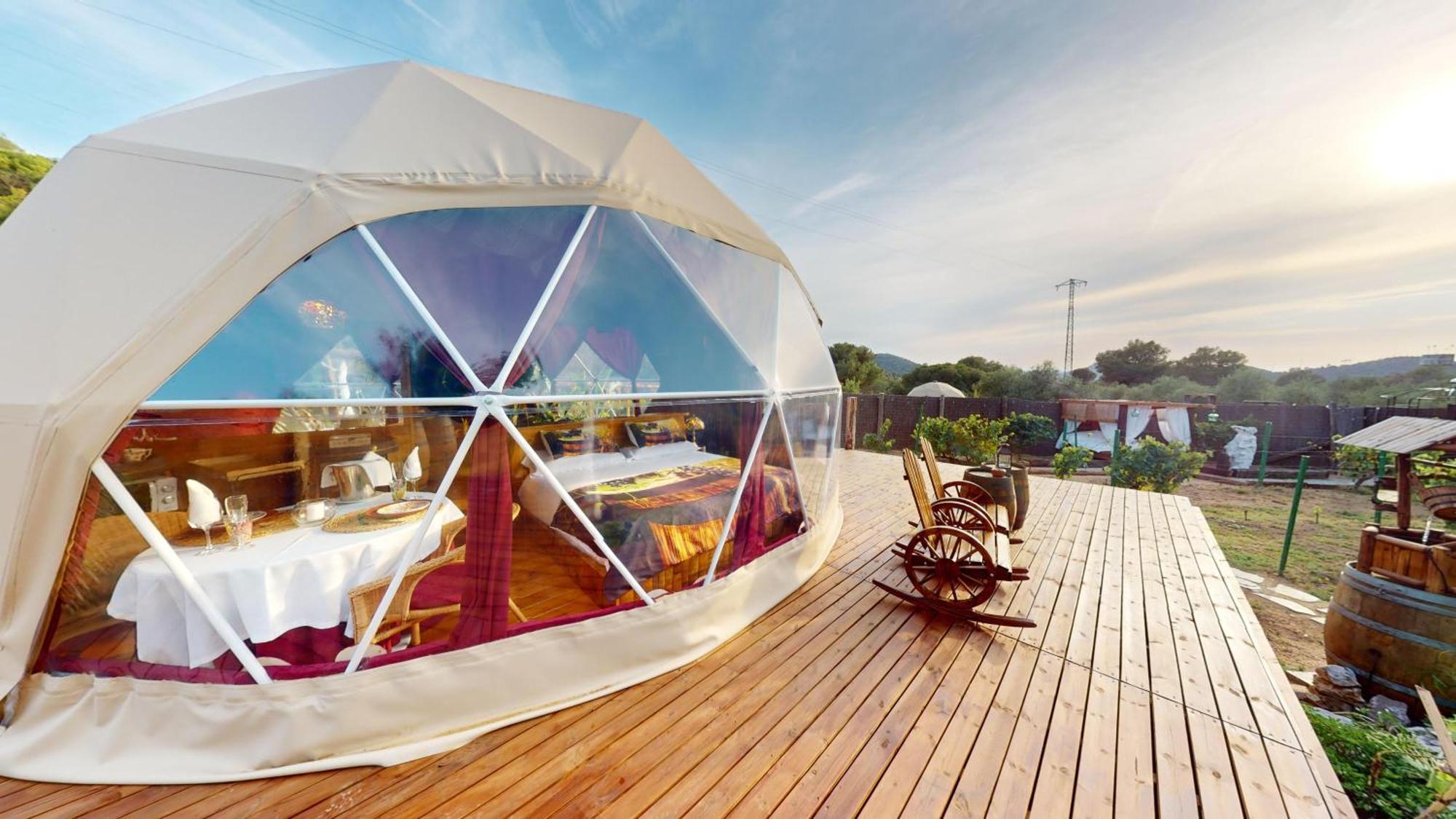 Domo Suites Masia Cal Geperut Badalona Extérieur photo