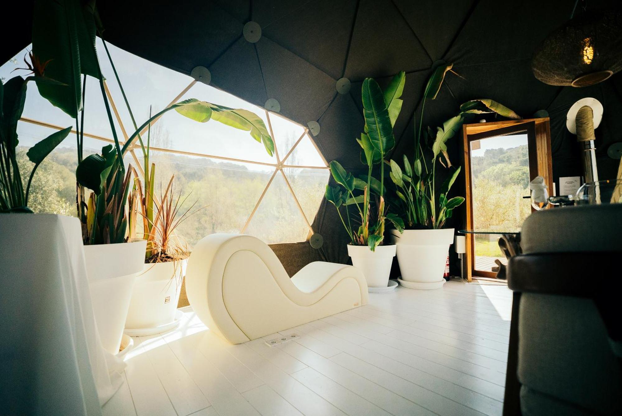 Domo Suites Masia Cal Geperut Badalona Extérieur photo